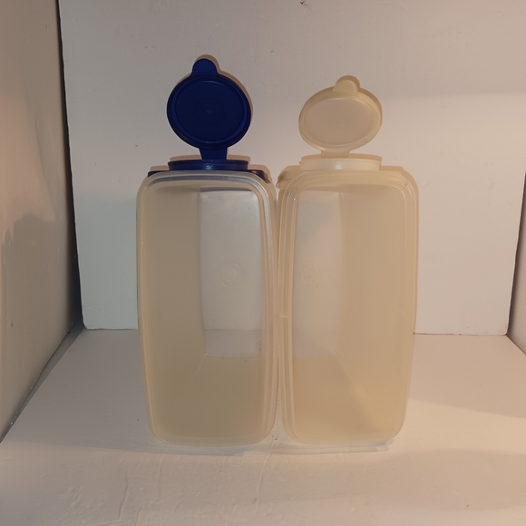 Tupperware Modular Mates 13 C Cereal Keeper with Pour All Seals (2), Vintage (?) - Picture 4 of 6